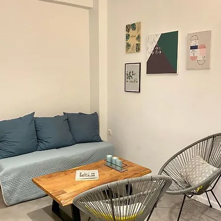 Apartment Plaka Downtown 2 Bedroom Basement *