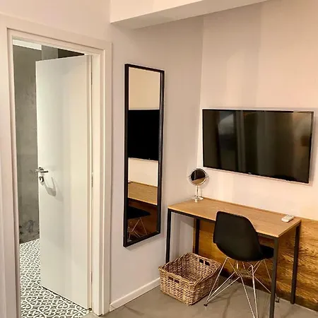 Apartment Plaka Downtown 2 Bedroom Basement