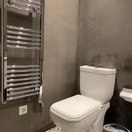 Plaka Downtown 2 Bedroom Basement Athens